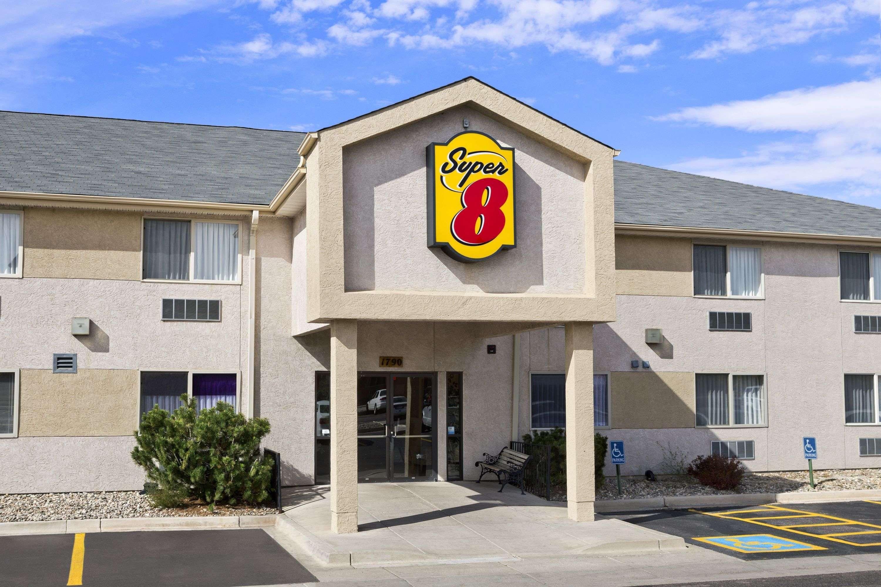 Motel Super 8 By Wyndham Colorado Springs Airport Exterior foto